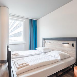 Zimmer mit zwei Einzelbetten